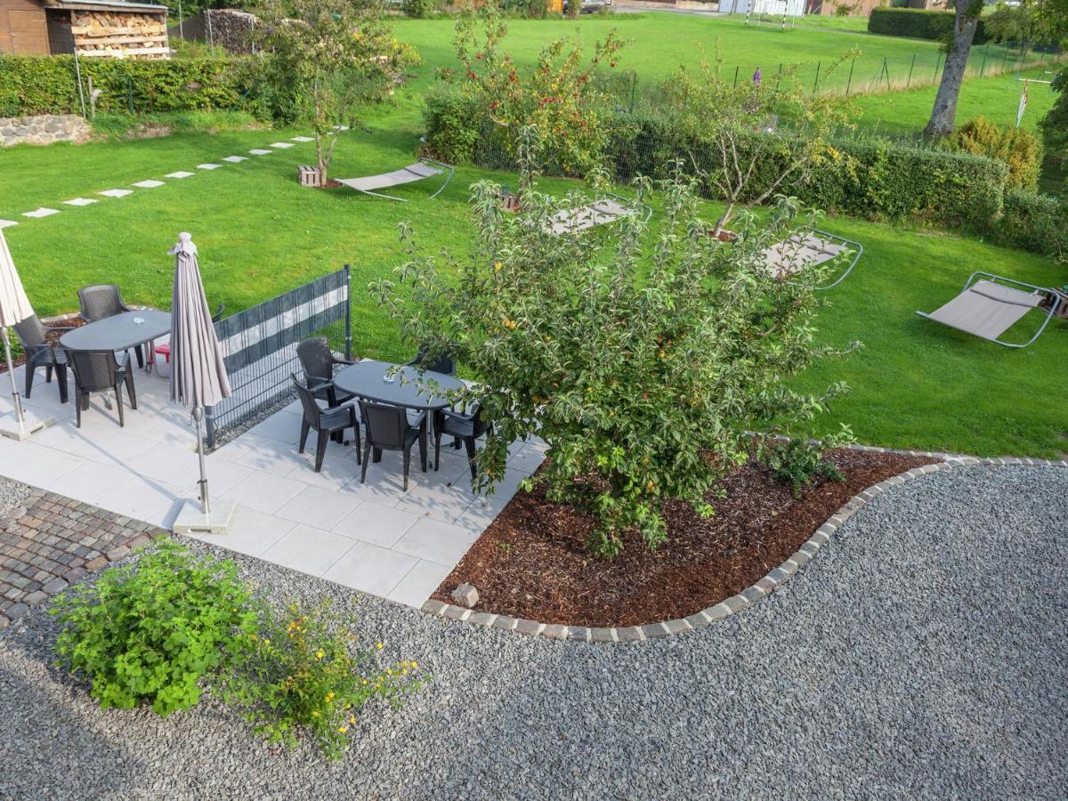 Lovely Modern Apartment With Private Terrace Ellscheid Luaran gambar