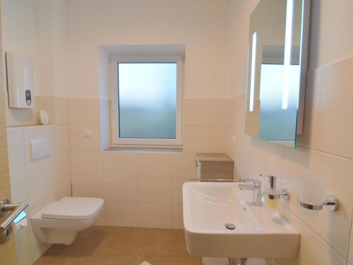 Lovely Modern Apartment With Private Terrace Ellscheid Luaran gambar