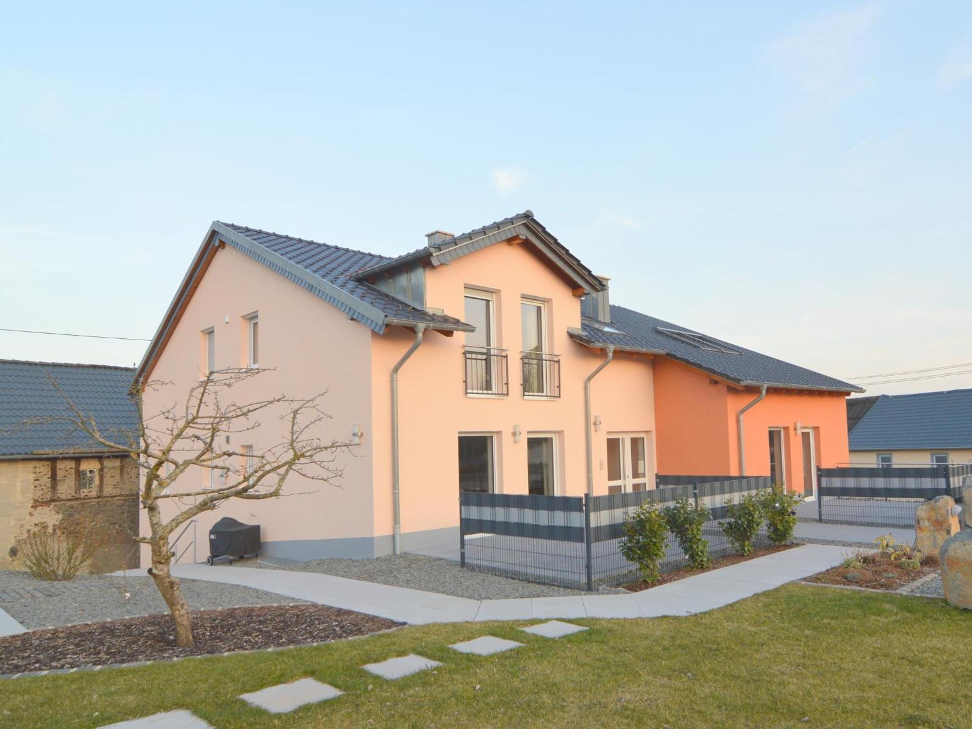 Lovely Modern Apartment With Private Terrace Ellscheid Luaran gambar